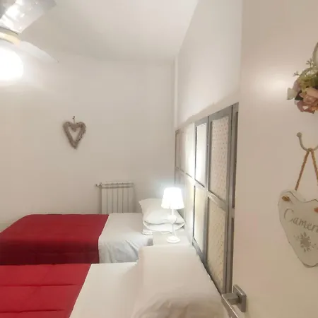 Amorevole Con Terrazza E Doccia Esterna