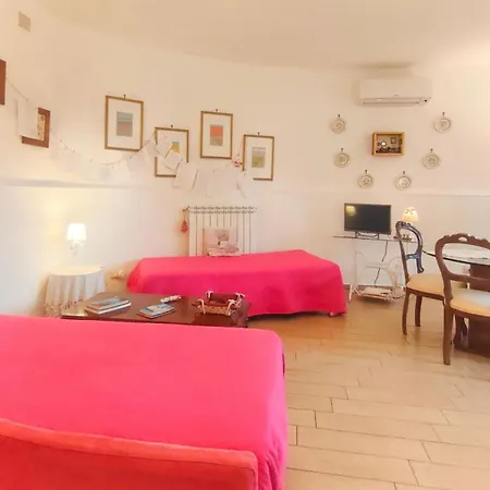 Amorevole Con Terrazza E Doccia Esterna Feriehus