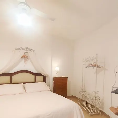 Amorevole Con Terrazza E Parcheggio Privato Prázdninový dům *