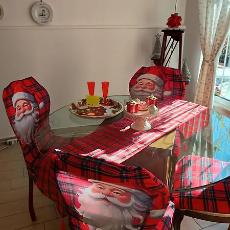 Prázdninový dům Amorevole Con Terrazza E Parcheggio Privato *