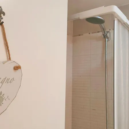 Amorevole Con Terrazza E Parcheggio Privato * Pozzuoli