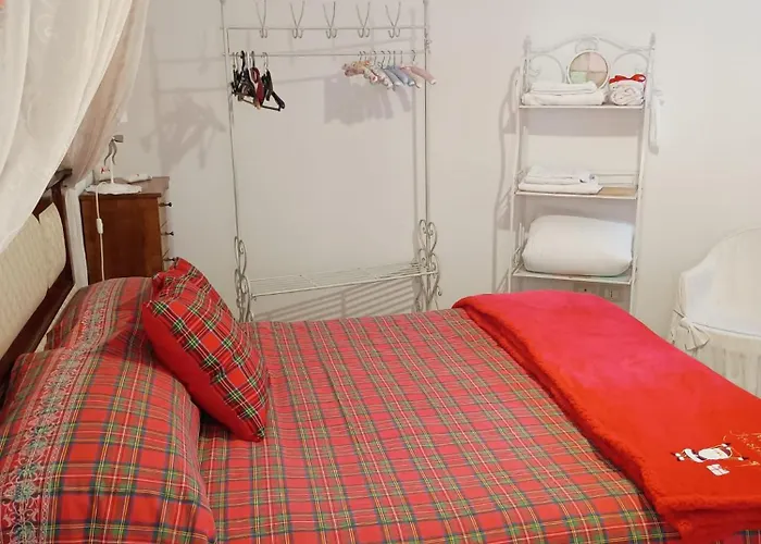Amorevole Con Terrazza E Parcheggio Privato بيت للعطل